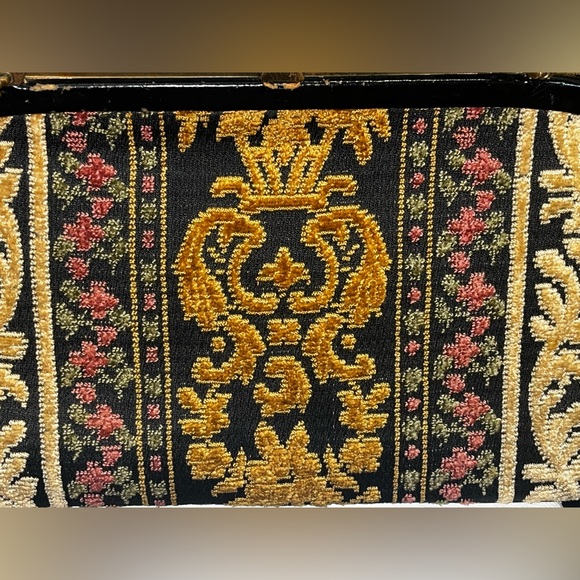 Vintage TAPESTRY carpet bag Fuzzy Velvet Floral beaded top handle frame bag - Picture 5 of 8